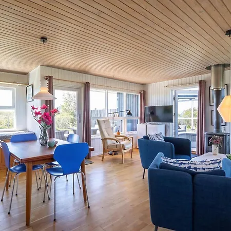 4 Star In Hébergement de vacances Løkken